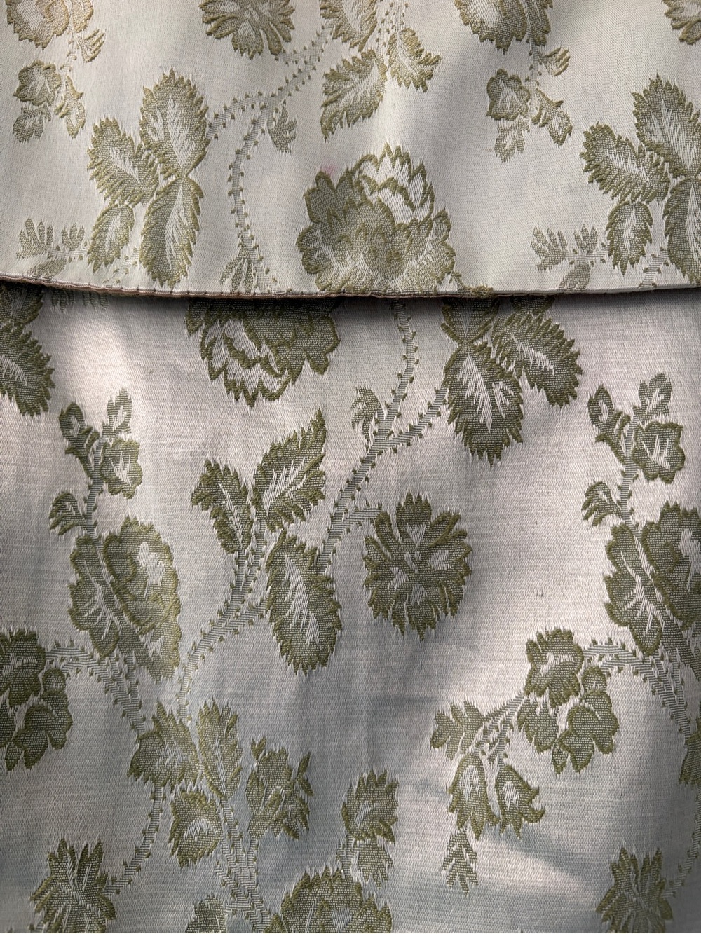 Elegant Vintage 50-60s Olive Jacquard Two-Piece Dress with Wide Collar - Picture 4 of 12